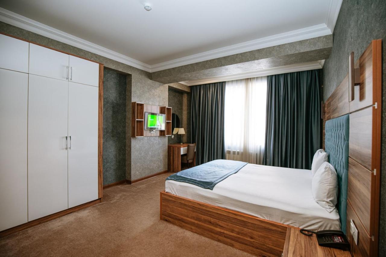 Royal Sapphire Boutique Apartment Baku Bagian luar foto
