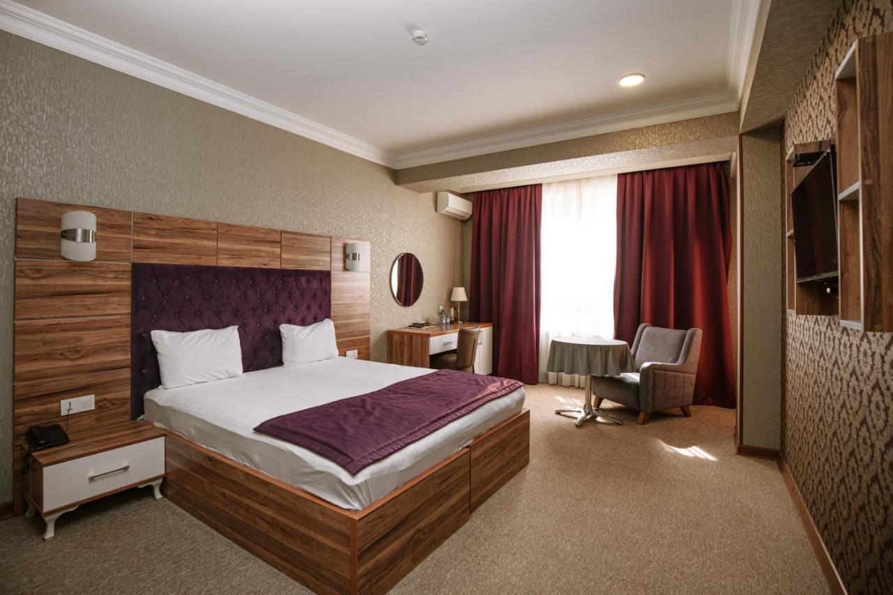 Royal Sapphire Boutique Apartment Baku Bagian luar foto