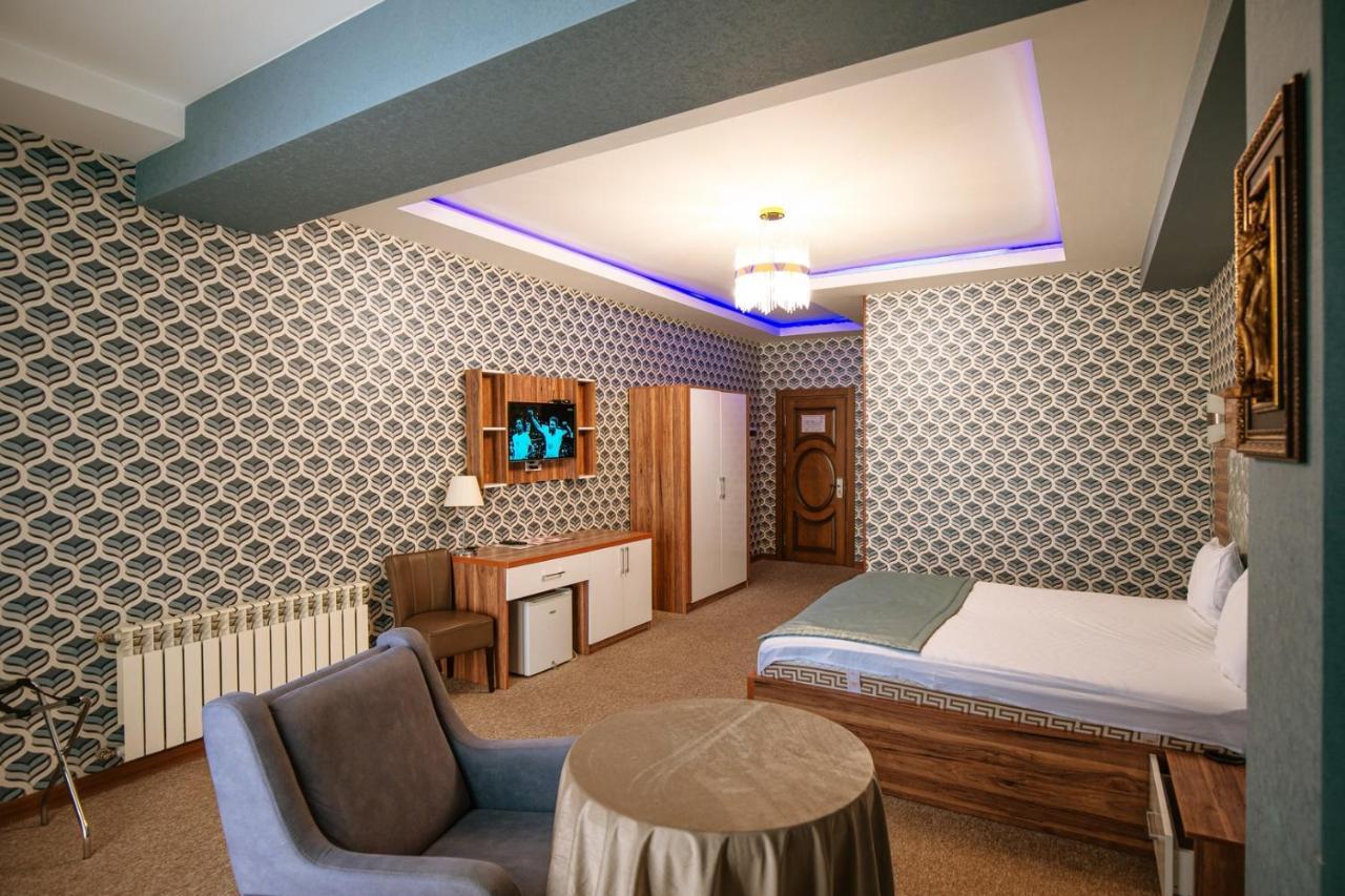 Royal Sapphire Boutique Apartment Baku Bagian luar foto
