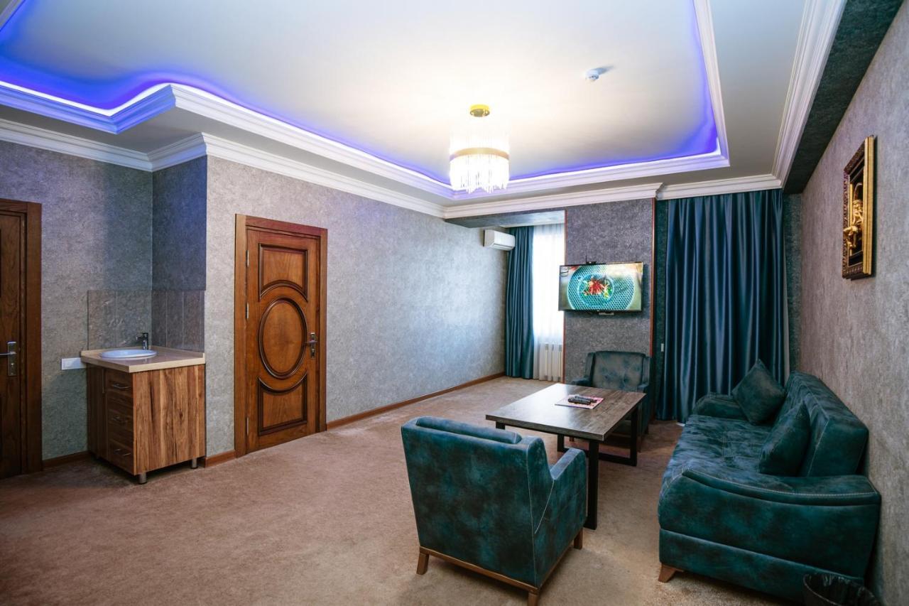 Royal Sapphire Boutique Apartment Baku Bagian luar foto
